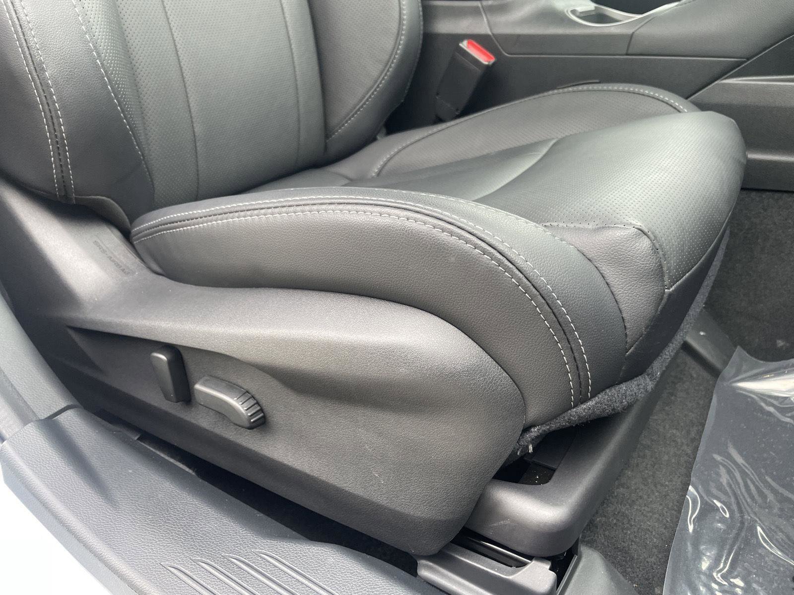 Certified 2025 Subaru Outback Touring XT image 9