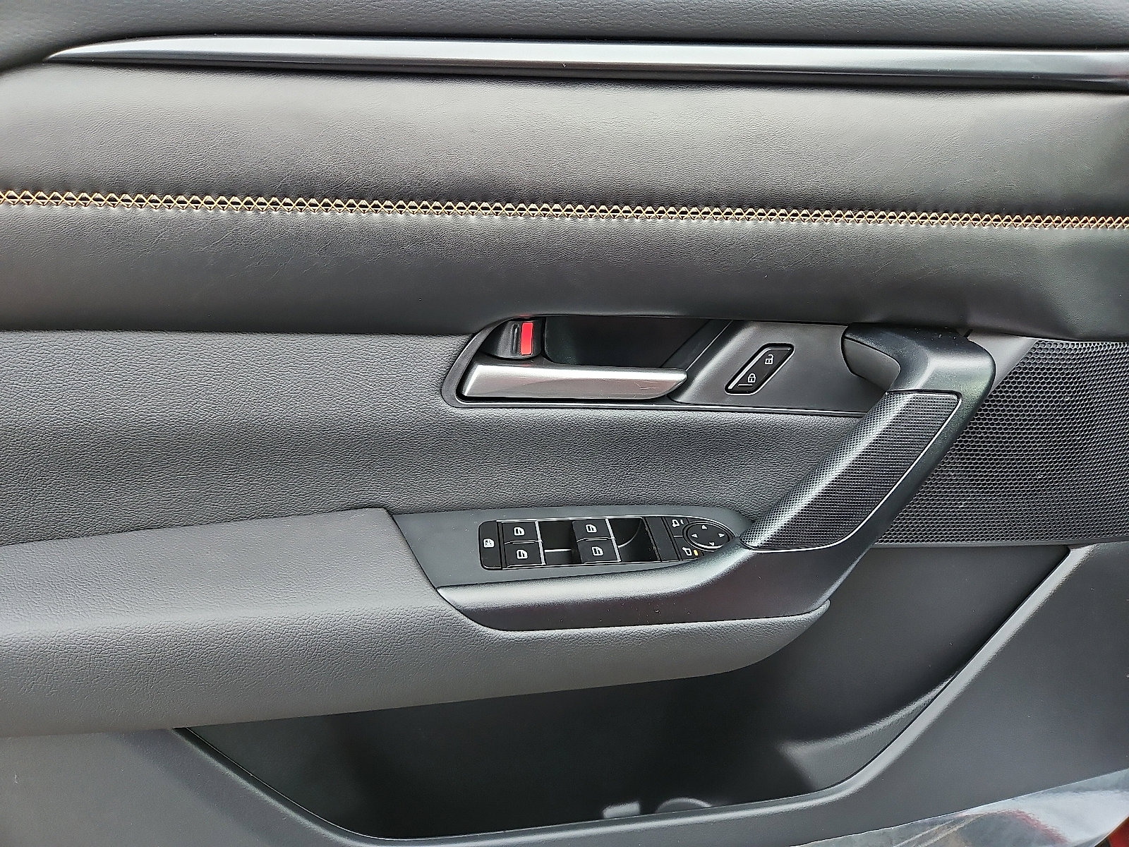 New 2026 MAZDA CX-50 AWD 2.5 Hybrid w/ Cargo Package image 9