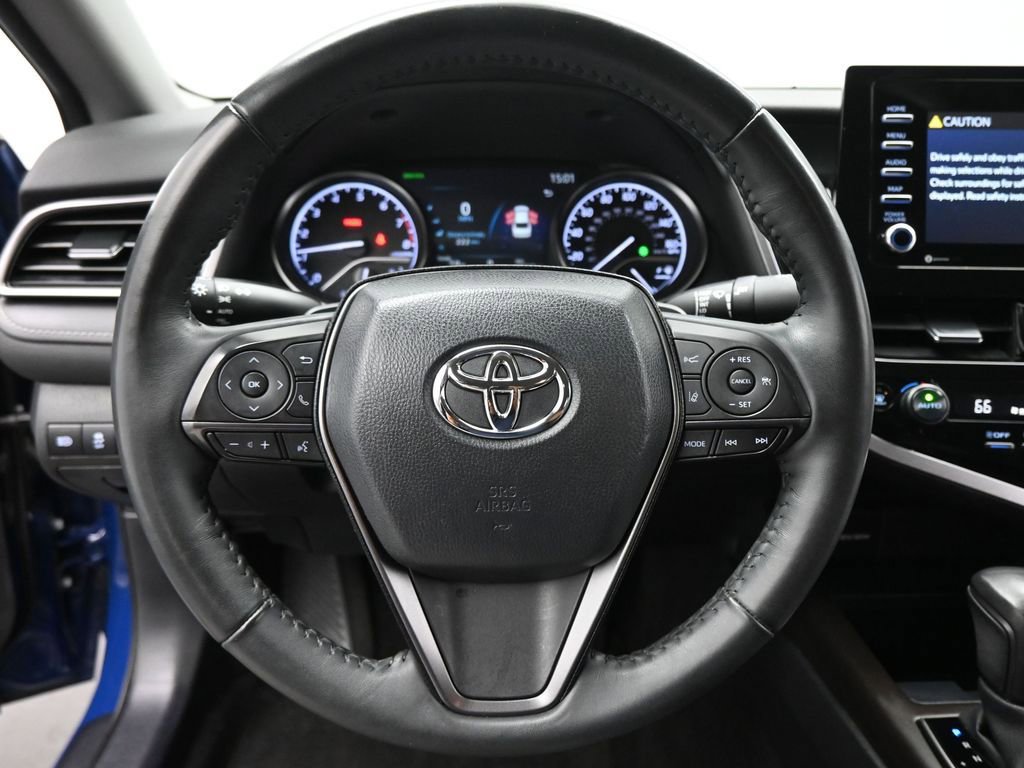 Used 2023 Toyota Camry SE w/ Cold Weather Package AWD/4WD image 12