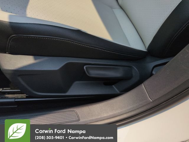 Used 2020 Volkswagen Jetta R-Line FWD image 12
