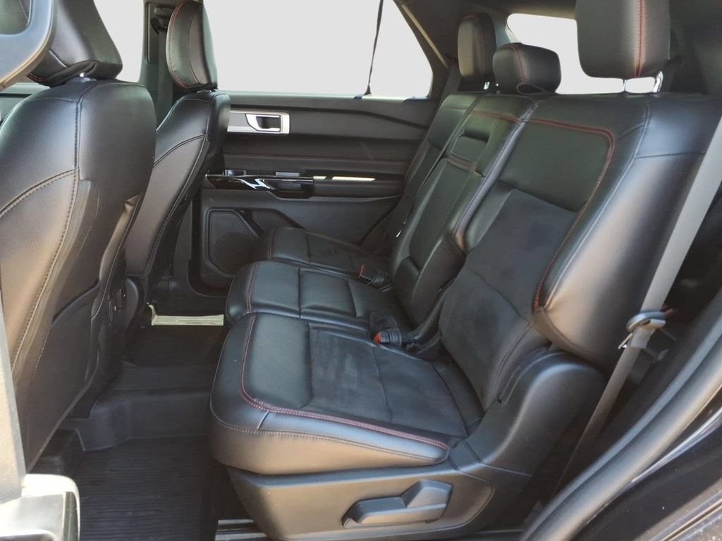 Used 2022 Ford Explorer ST-Line AWD/4WD image 24