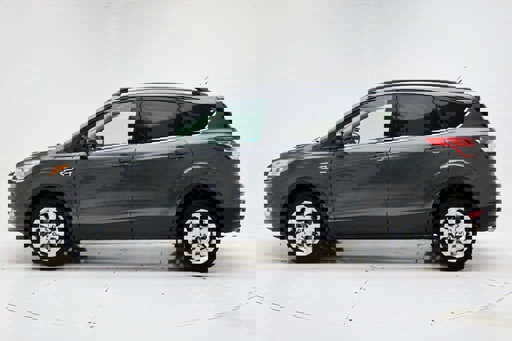 Used 2016 Ford Escape SE w/ Equipment Group 201A AWD/4WD image 5