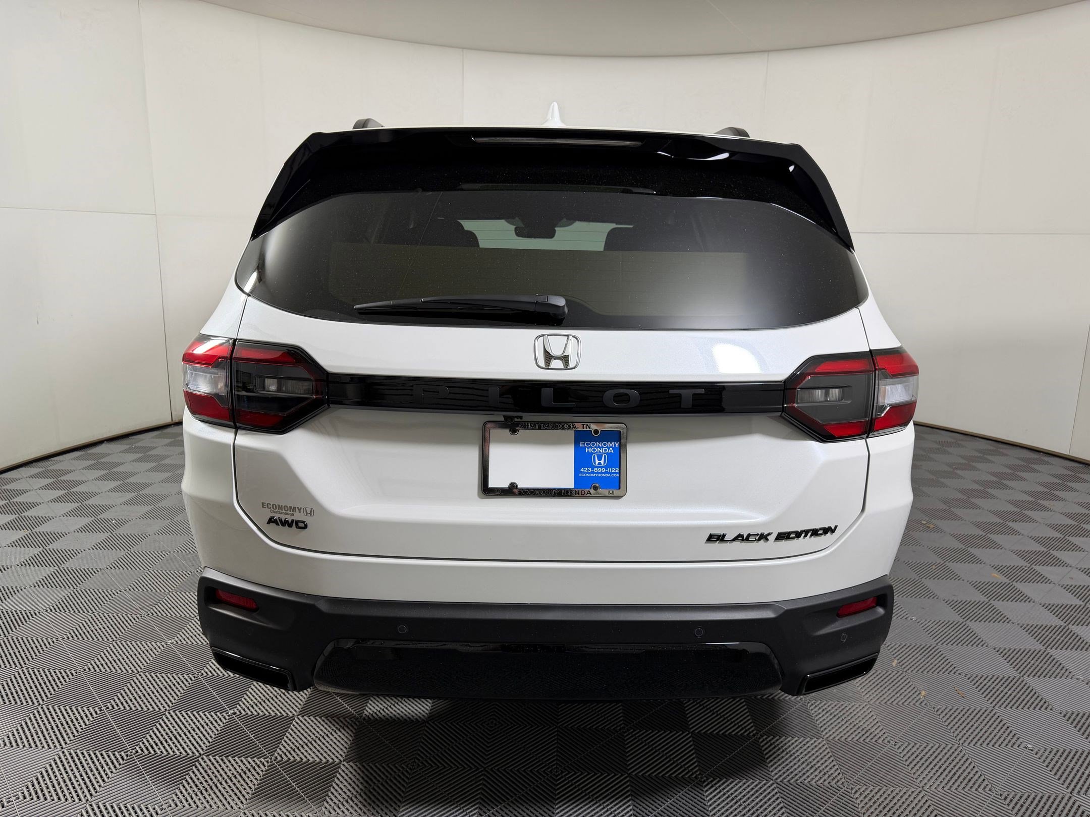 New 2026 Honda Pilot Black Edition image 8