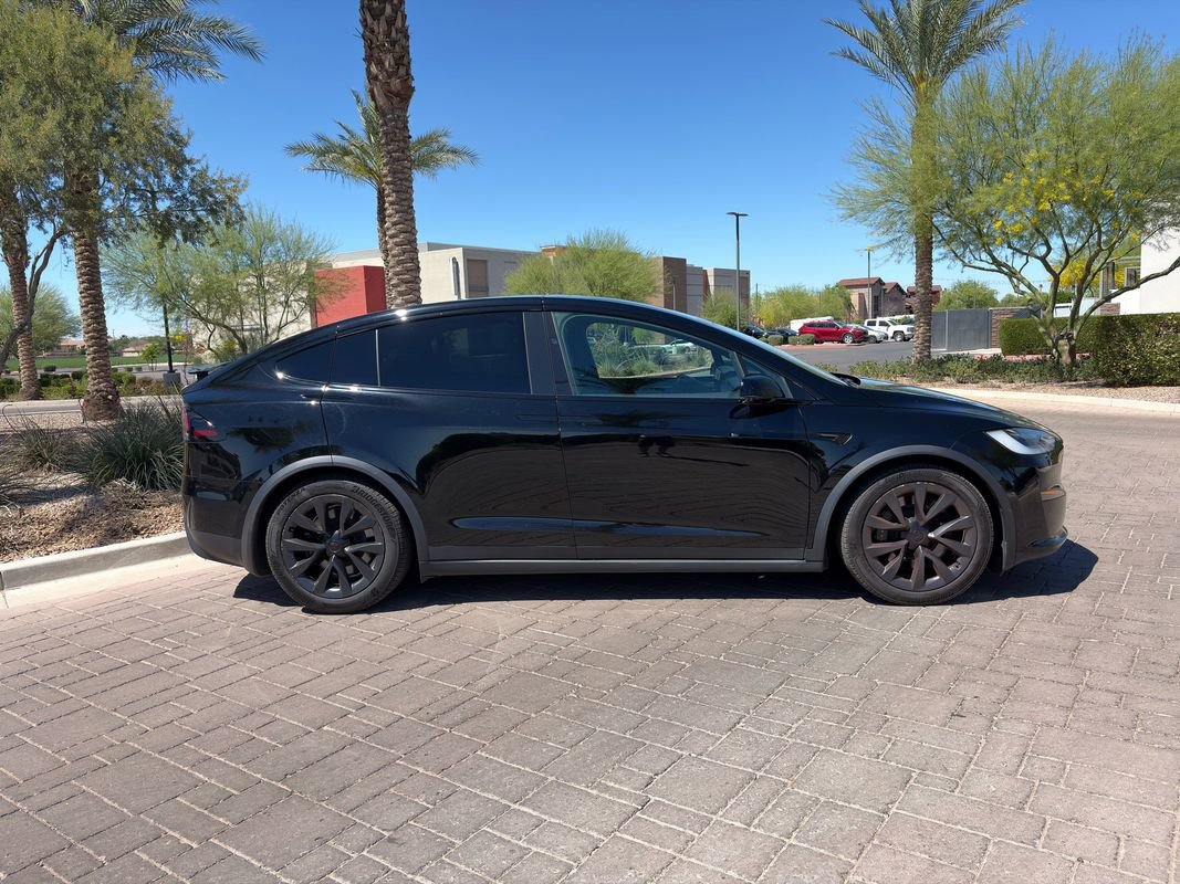 Used 2022 Tesla Model X image 5