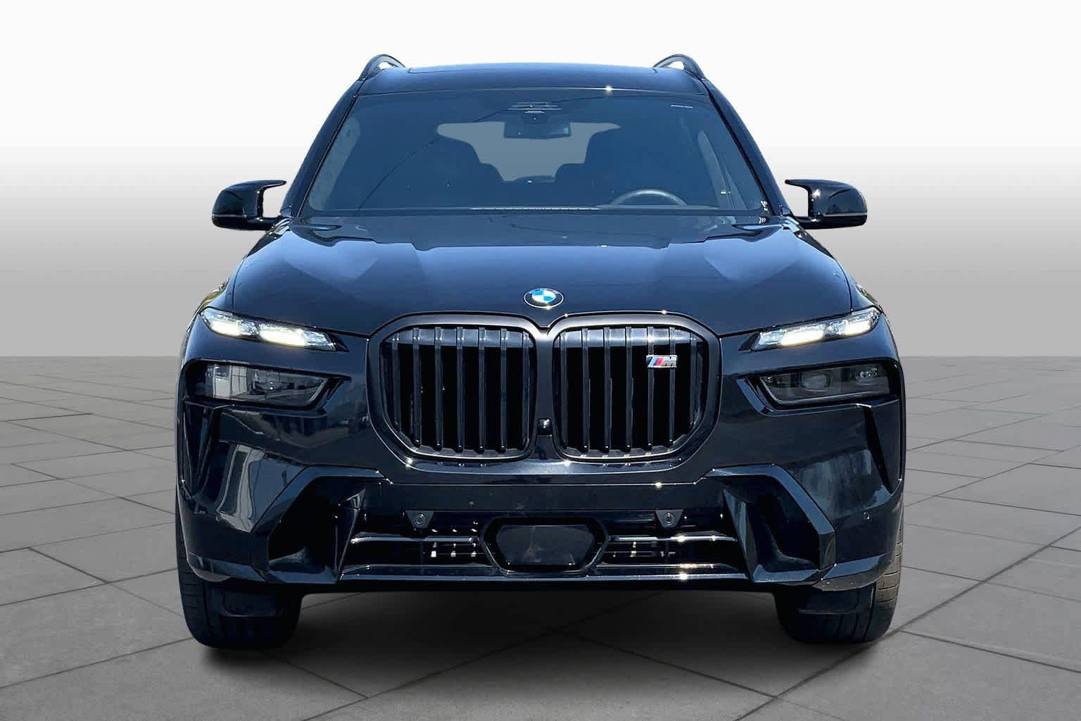 Certified 2026 BMW X7 M60i image 3