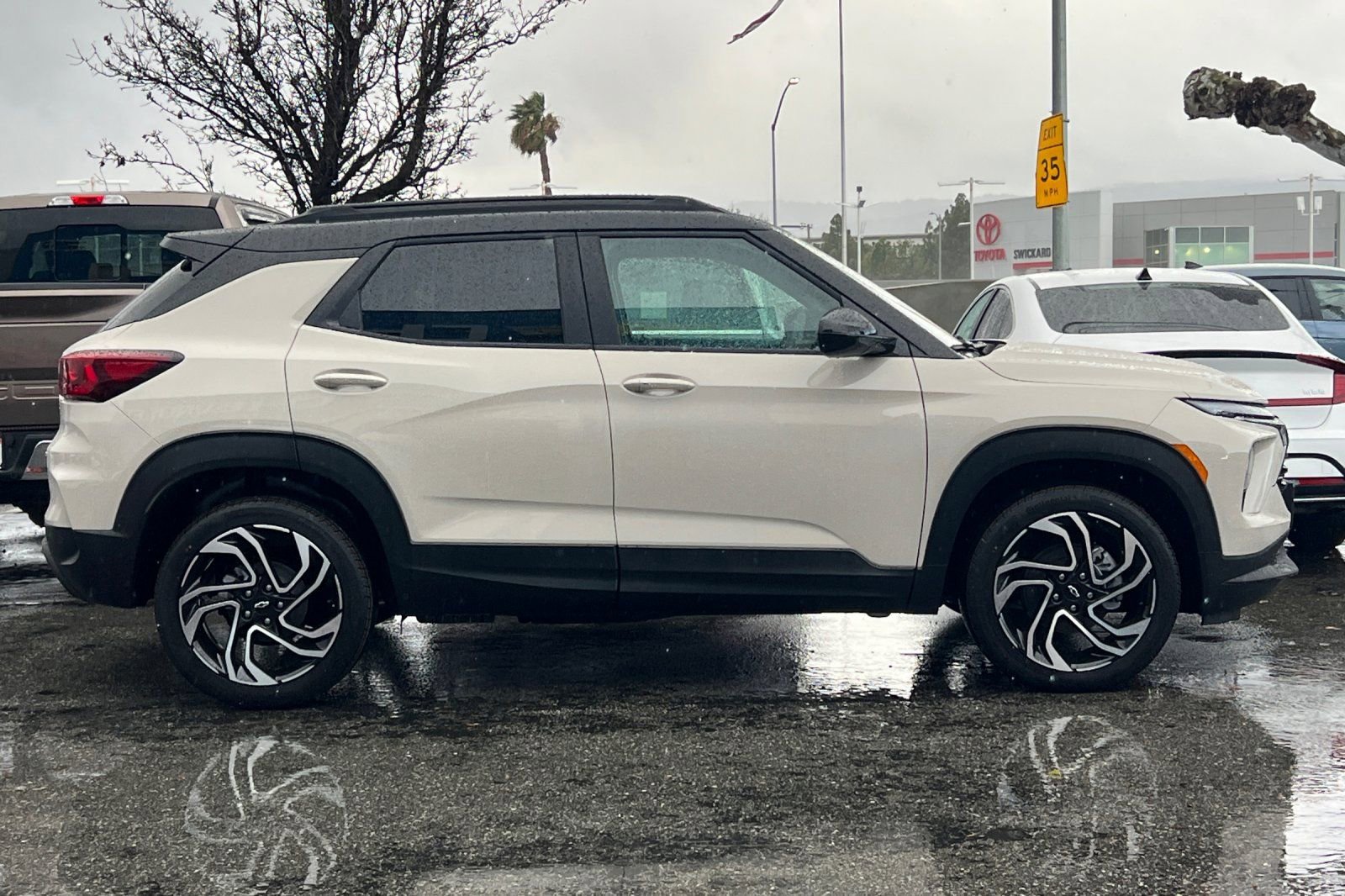 New 2026 Chevrolet TrailBlazer RS w/ Driver Confidence Package image 3