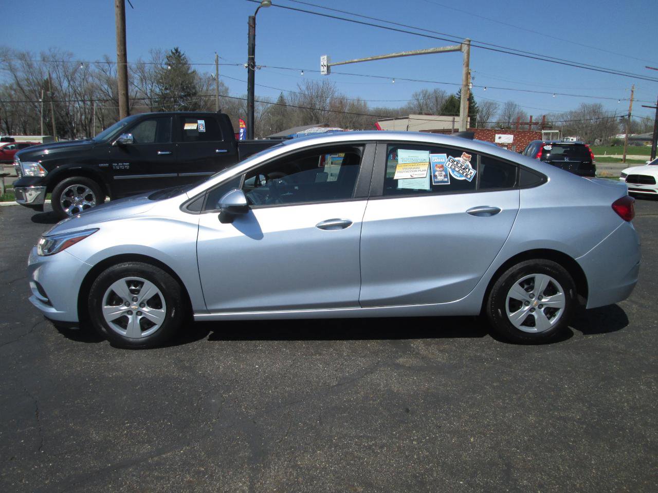 Used 2018 Chevrolet Cruze LS image 10