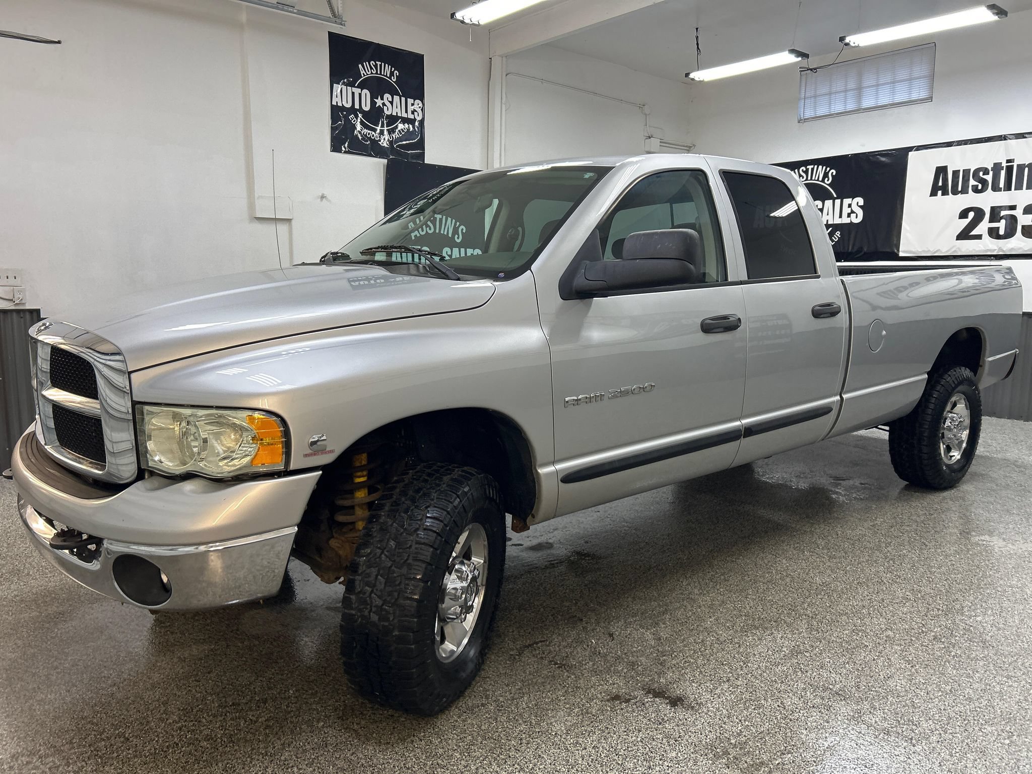 Used 2005 Dodge Ram 2500 Truck SLT w/ Quad Cab Big Horn Value Group AWD/4WD image 3