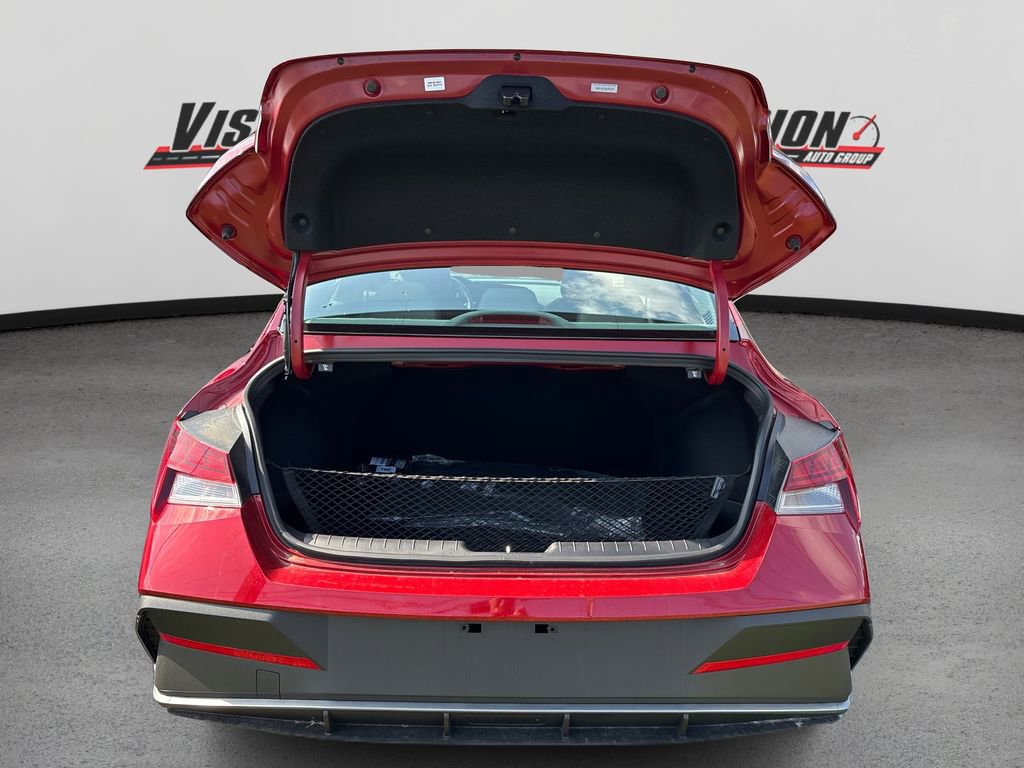 Certified 2025 Hyundai Elantra SEL image 11