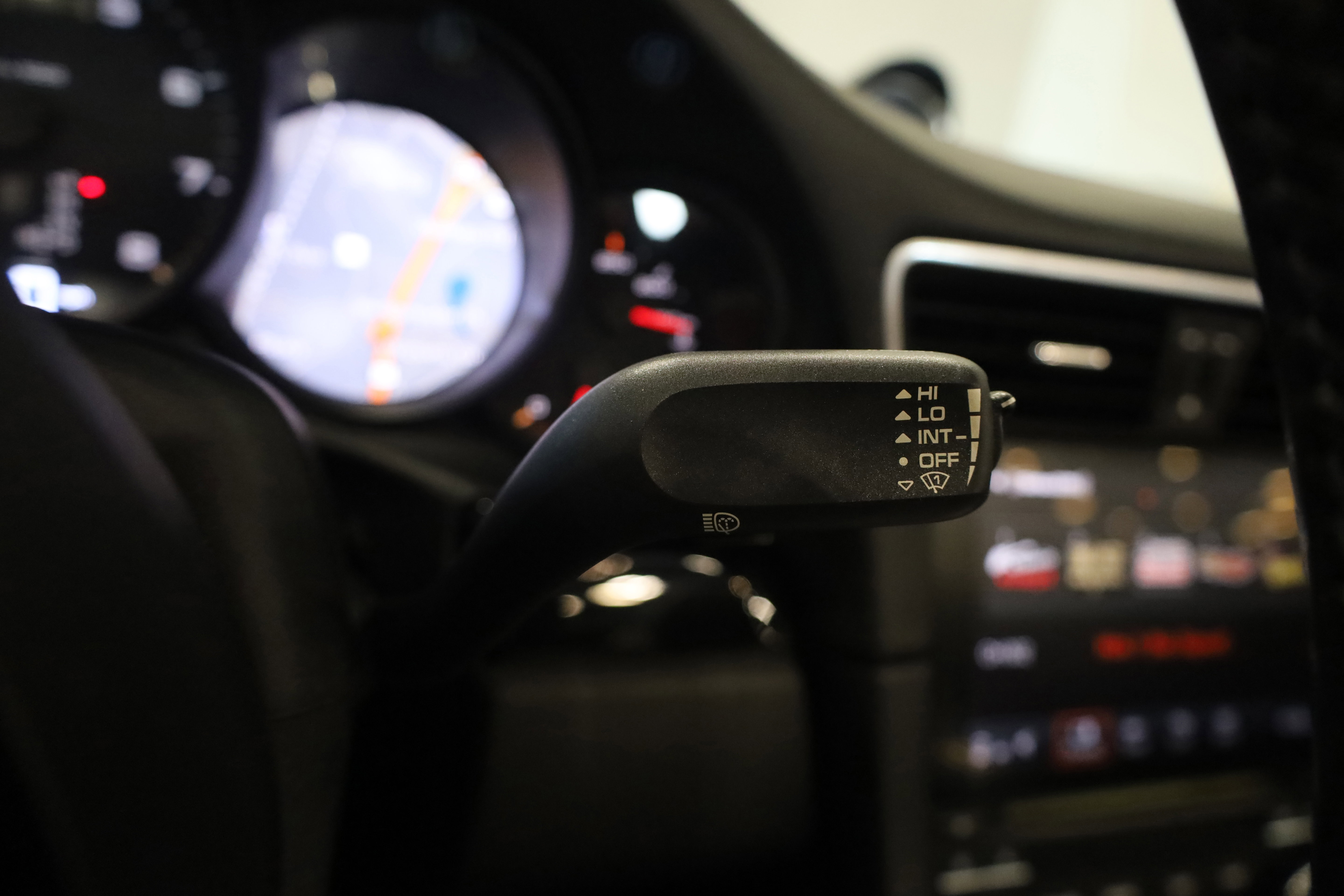 Used 2017 Porsche 911 Carrera 4S image 22