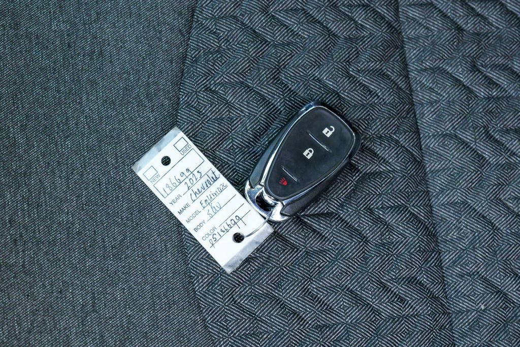 Used 2023 Chevrolet Equinox LT AWD/4WD image 53