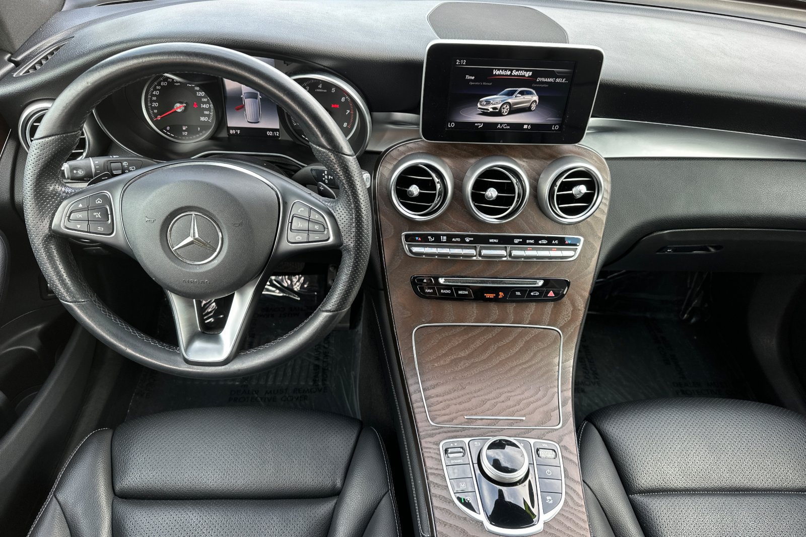 Used 2019 Mercedes-Benz GLC 300 4MATIC image 3