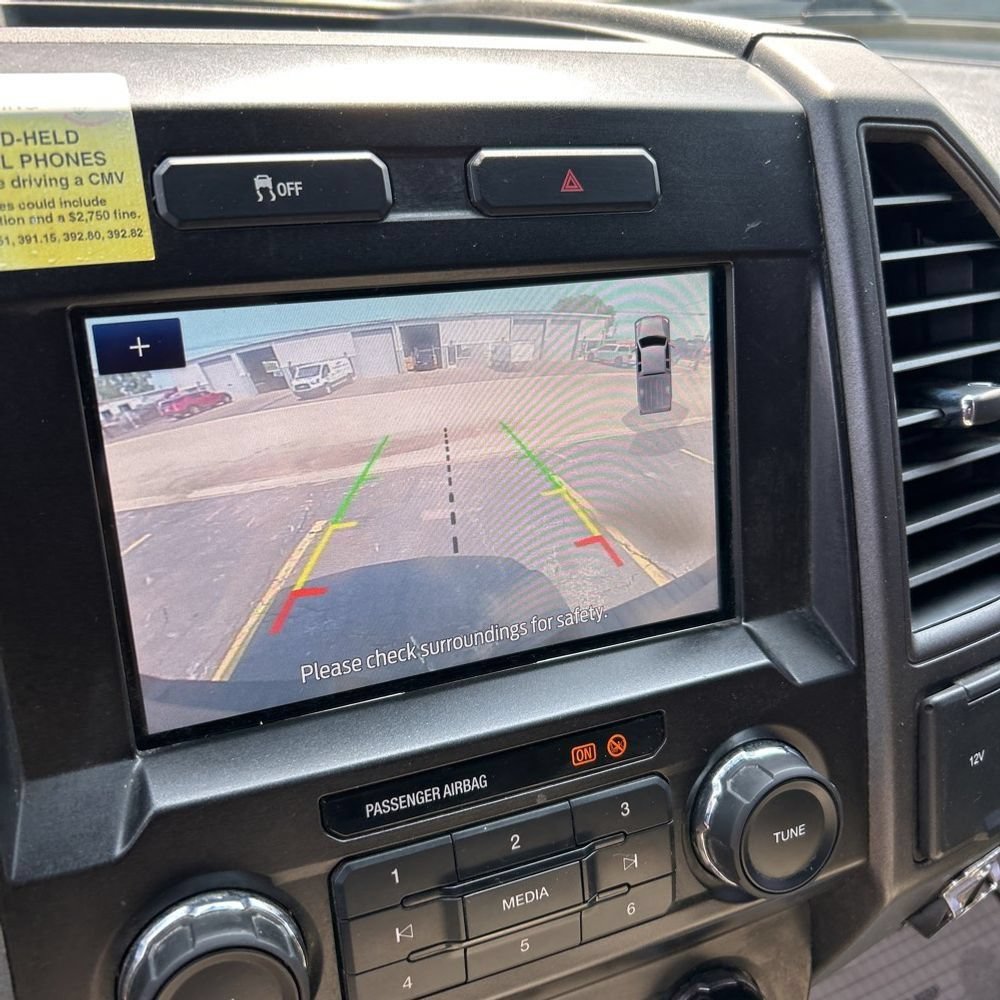 Used 2022 Ford F250 XL w/ Power Equipment Group AWD/4WD image 9
