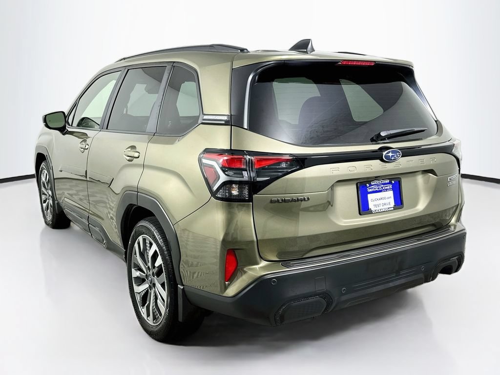 Used 2025 Subaru Forester Touring AWD/4WD image 6