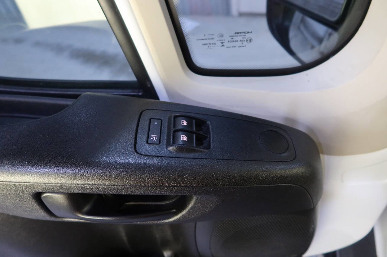 Used 2018 RAM ProMaster 2500 FWD image 30
