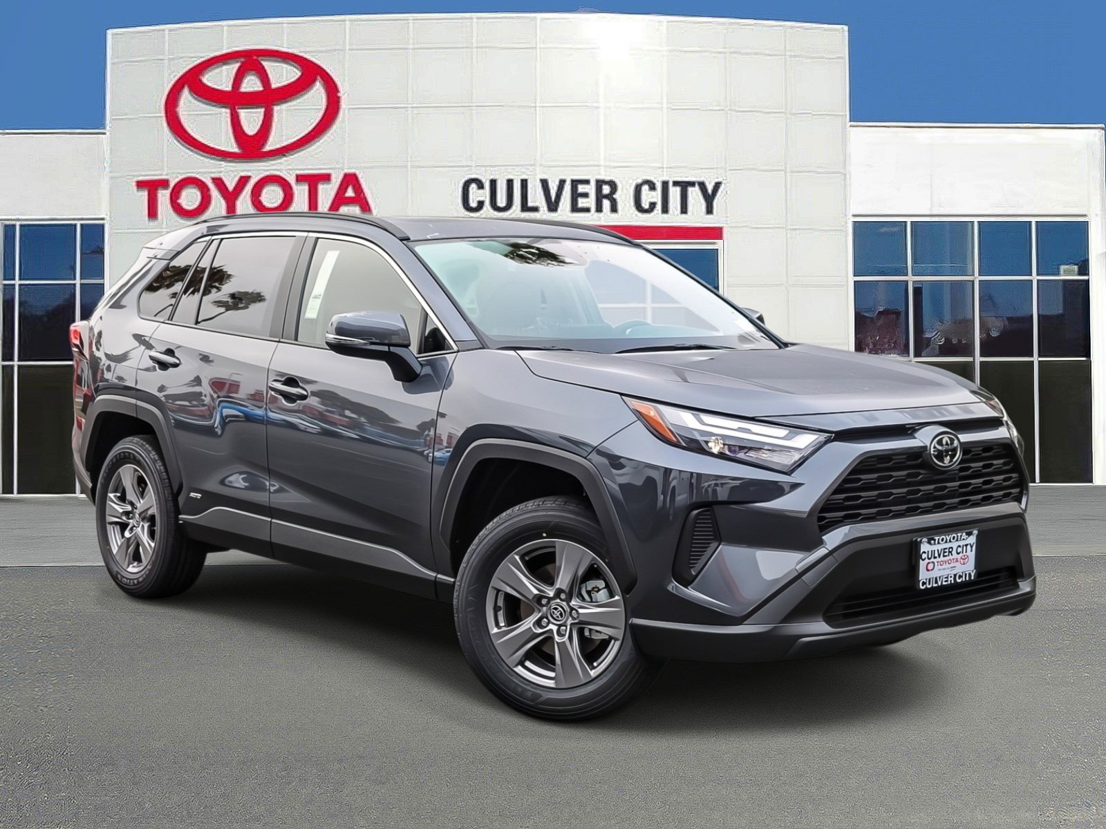 New 2025 Toyota RAV4 XLE image 1