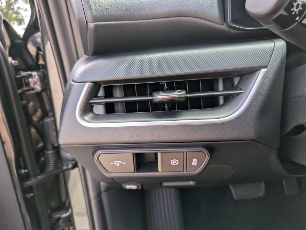 Certified 2025 Kia K4 FWD image 26