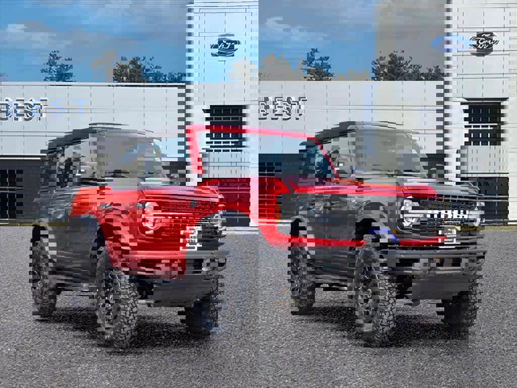 Used 2024 Ford Bronco Wildtrak image 1