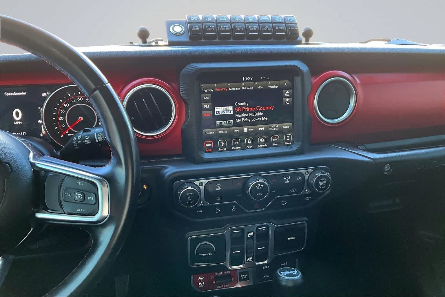 Used 2018 Jeep Wrangler Unlimited Rubicon AWD/4WD image 16