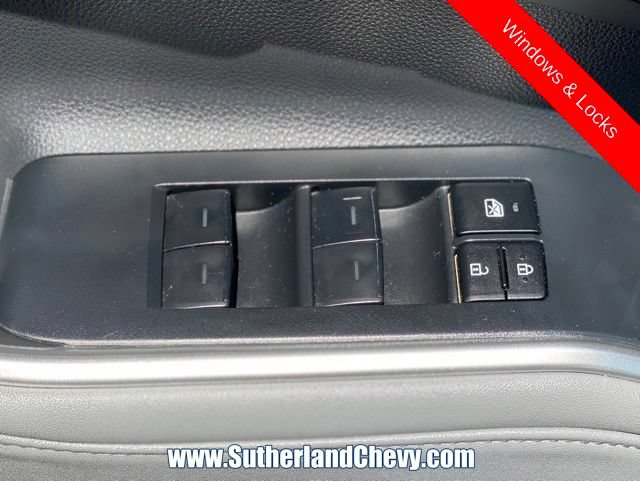 Used 2024 Toyota Highlander XLE AWD/4WD image 16