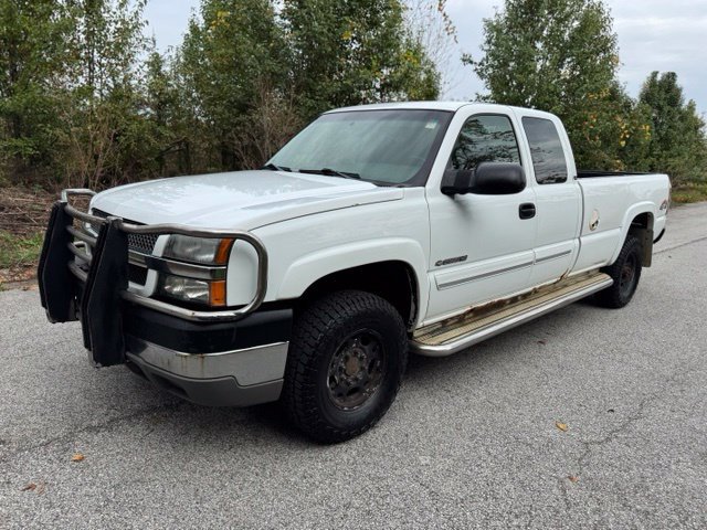 Used 2003 Chevrolet Silverado 2500 LS AWD/4WD image 1