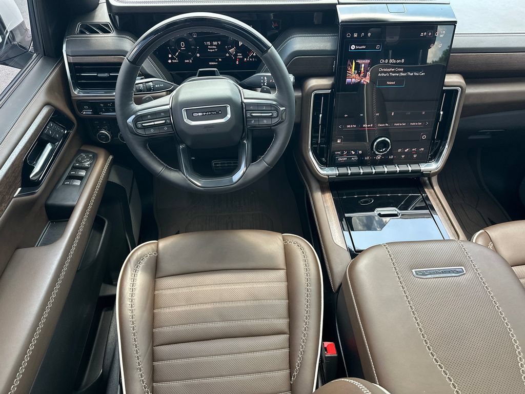 Used 2025 GMC Yukon XL Denali Ultimate w/ LPO, Floor Liner Package AWD/4WD image 25