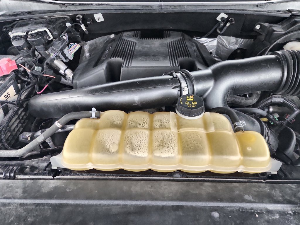 Used 2018 Ford F150 Lariat w/ Equipment Group 502A Luxury AWD/4WD image 36