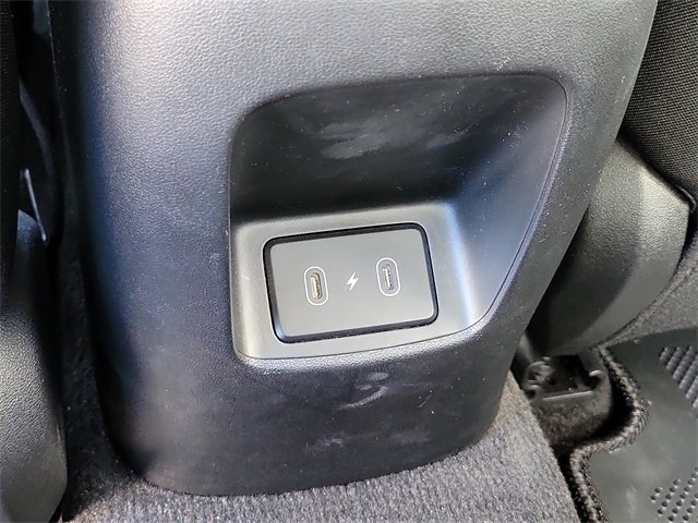 Certified 2025 Hyundai Elantra SE image 17