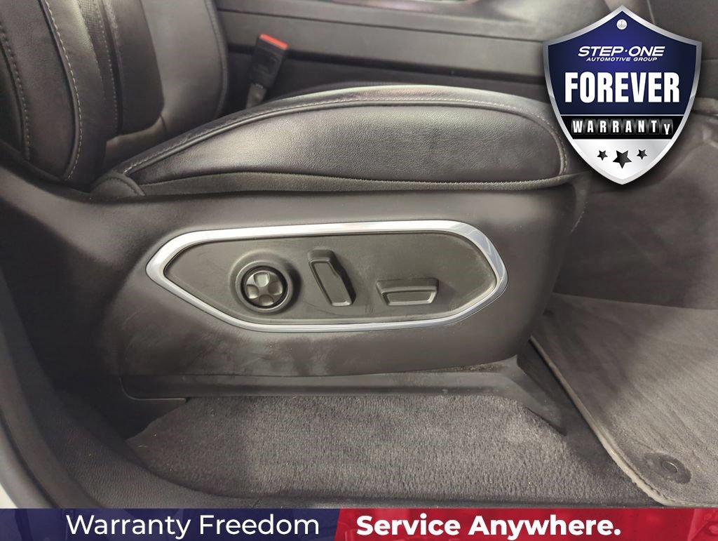Used 2024 Jeep Wagoneer Series II w/ Flexible Seating Group RWD image 39