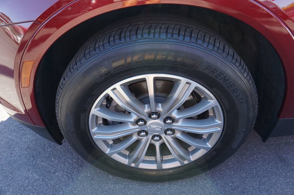 Used 2017 Cadillac XT5 Luxury w/ Driver Awareness Package AWD/4WD image 13