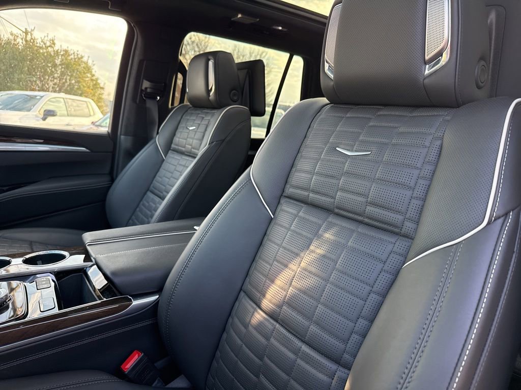 Used 2025 Cadillac Escalade Sport Platinum w/ LPO, Floor Liner Package image 49