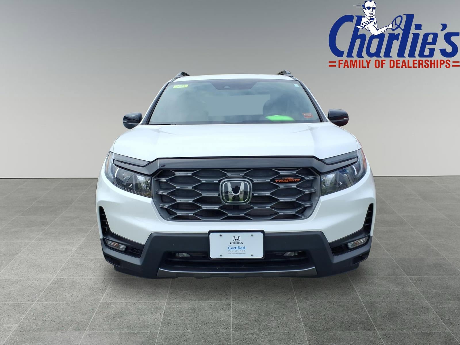 Used 2023 Honda Passport TrailSport image 2
