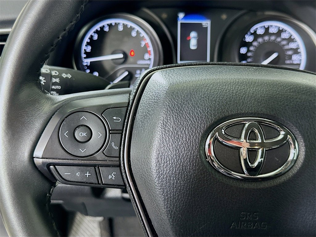 Used 2024 Toyota Camry SE image 21
