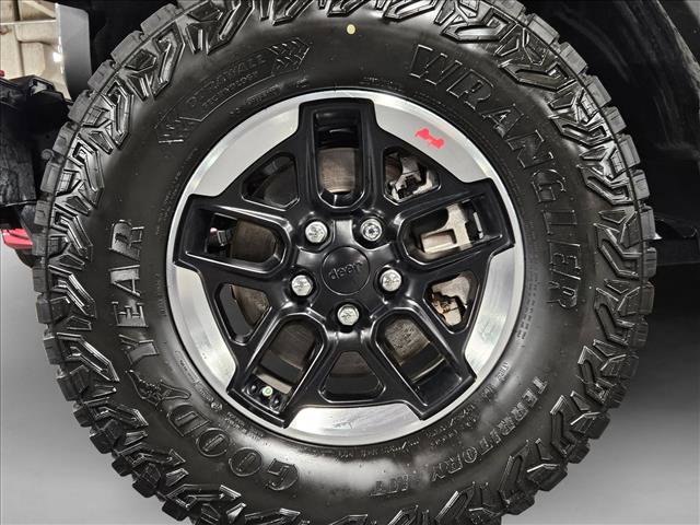 Used 2021 Jeep Wrangler Unlimited Rubicon AWD/4WD image 22