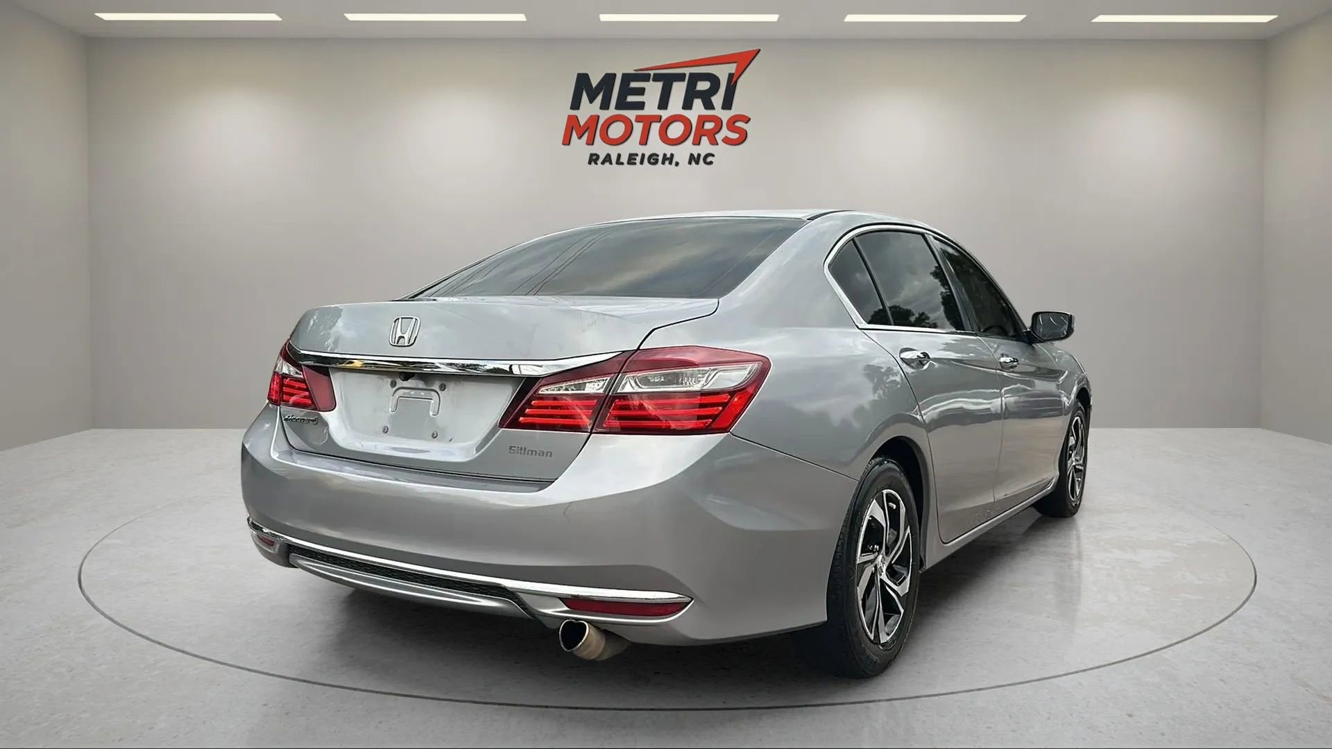 Used 2017 Honda Accord LX image 7