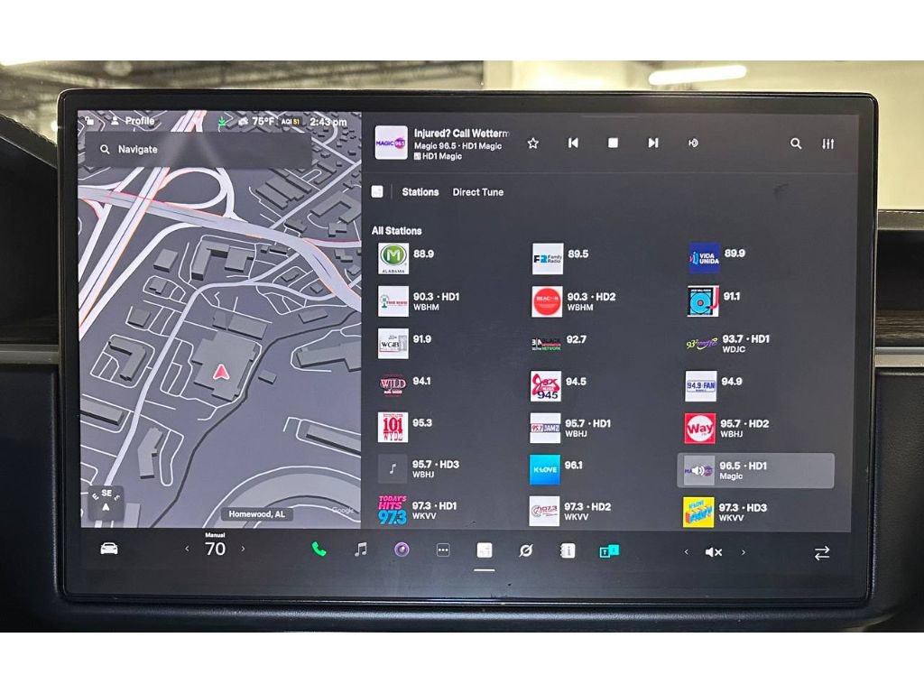 Used 2022 Tesla Model S Standard Range AWD/4WD image 30