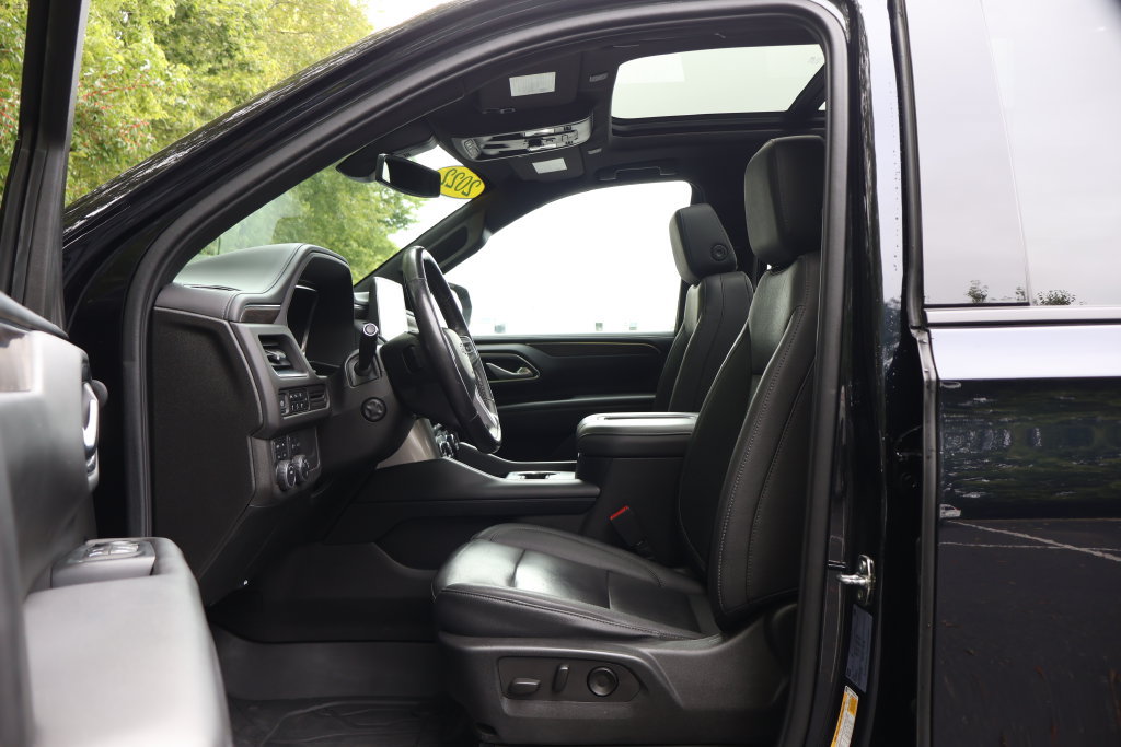 Used 2022 Chevrolet Tahoe Z71 w/ Luxury Package AWD/4WD image 36