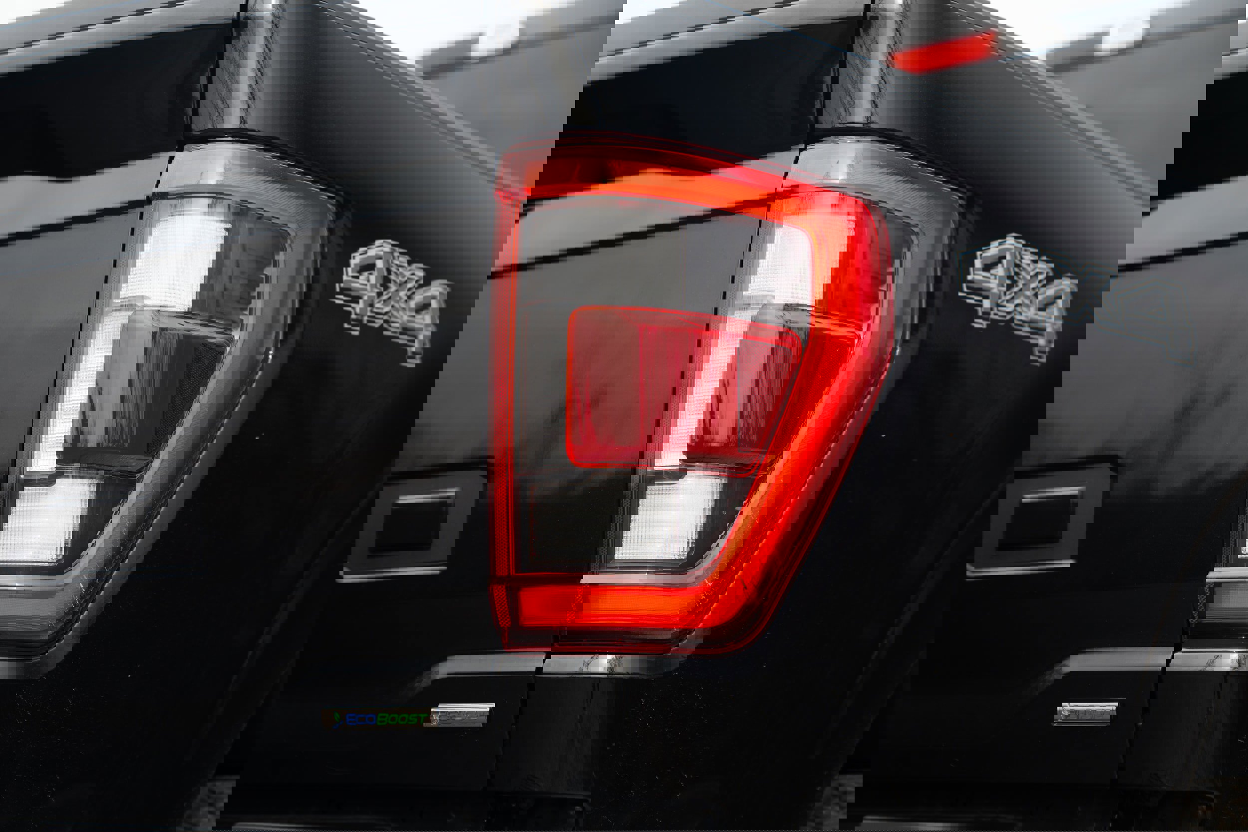 Used 2023 Ford F150 Lariat w/ Equipment Group 502A High image 10