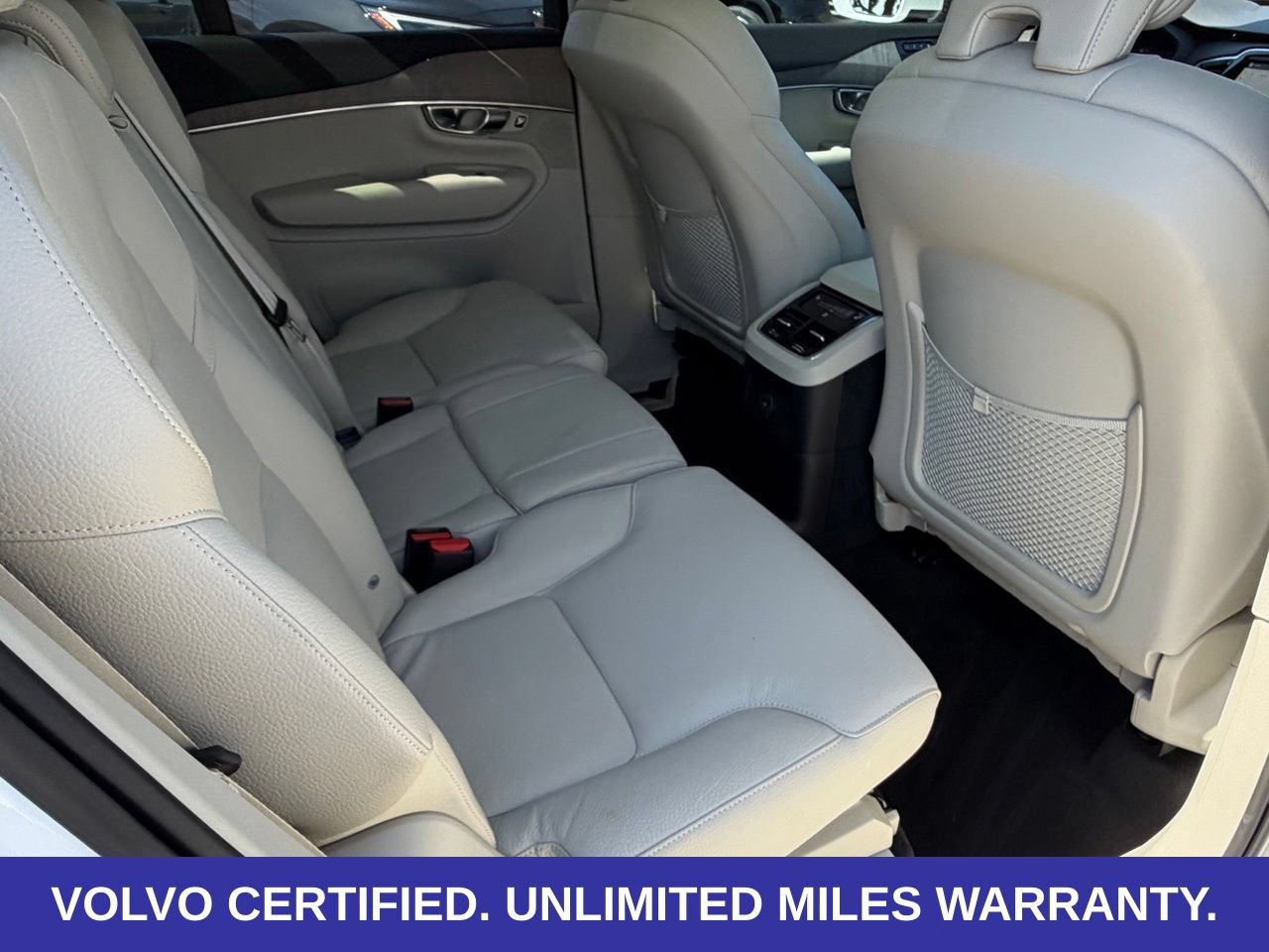 Certified 2025 Volvo XC90 T8 Plus AWD/4WD image 30