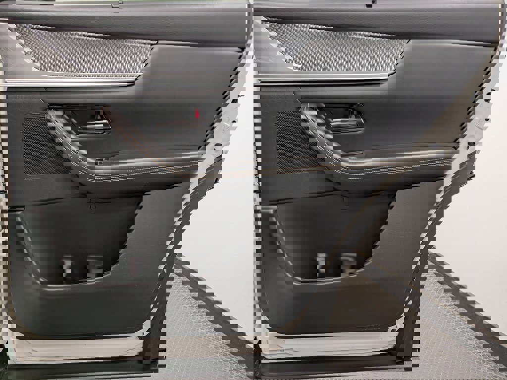 Certified 2024 MAZDA CX-90 Plug-In Hybrid w/ Premium Pkg image 24