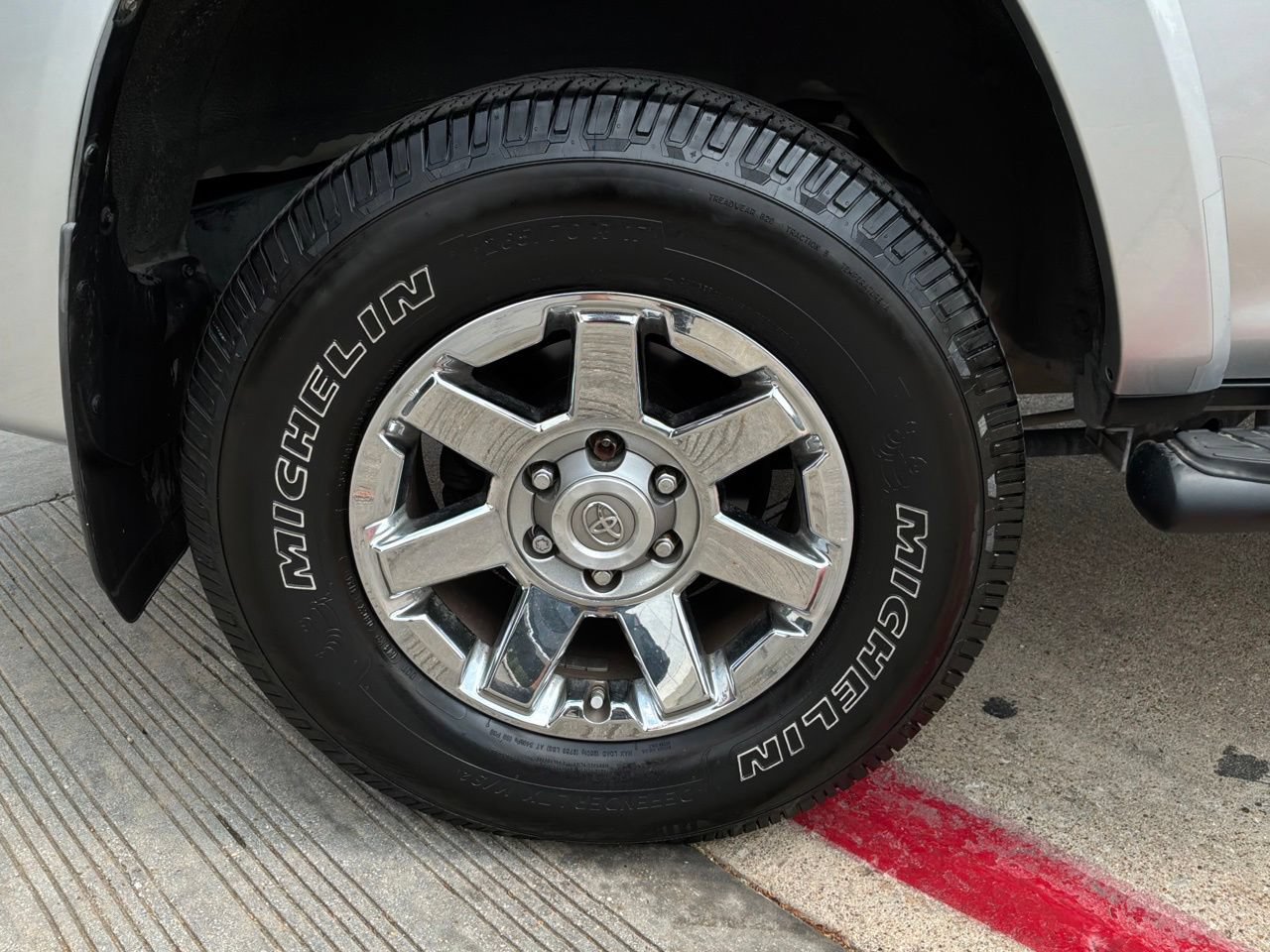 Used 2015 Toyota 4Runner Trail Premium AWD/4WD image 9