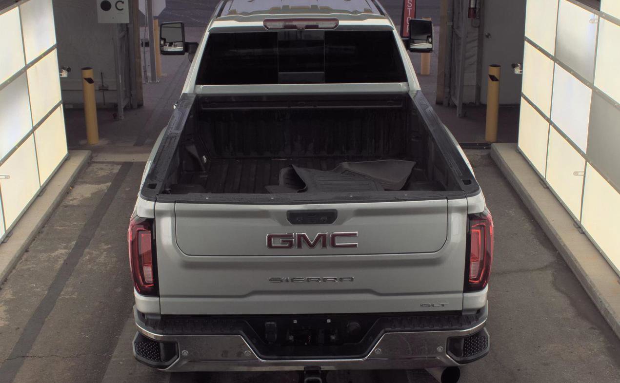 Used 2021 GMC Sierra 3500 SLT w/ SLT Preferred Package AWD/4WD image 5