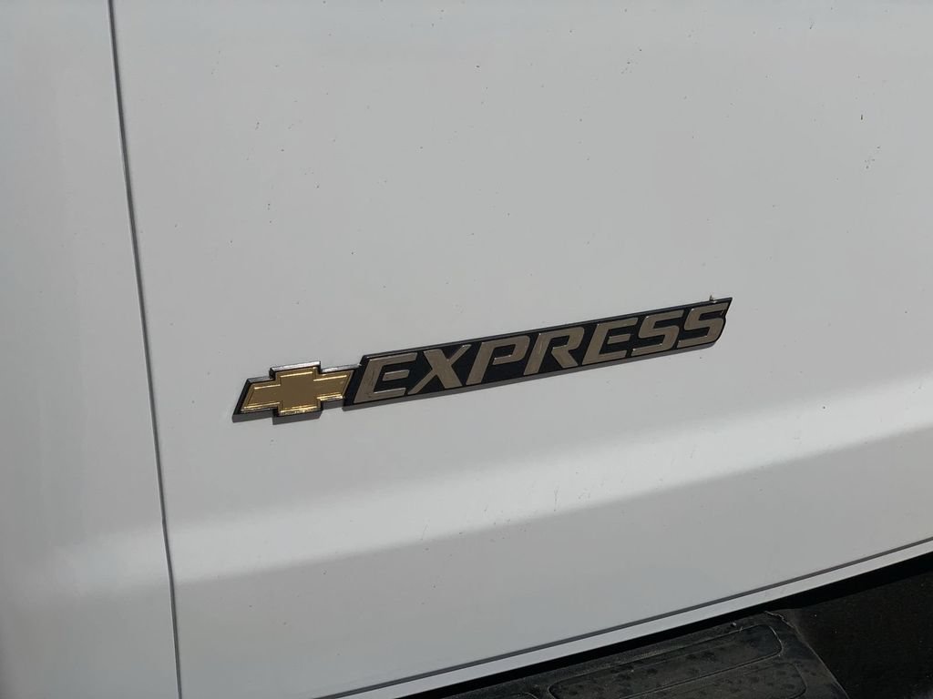 New 2026 Chevrolet Express 2500 w/ Driver Convenience Package RWD image 30
