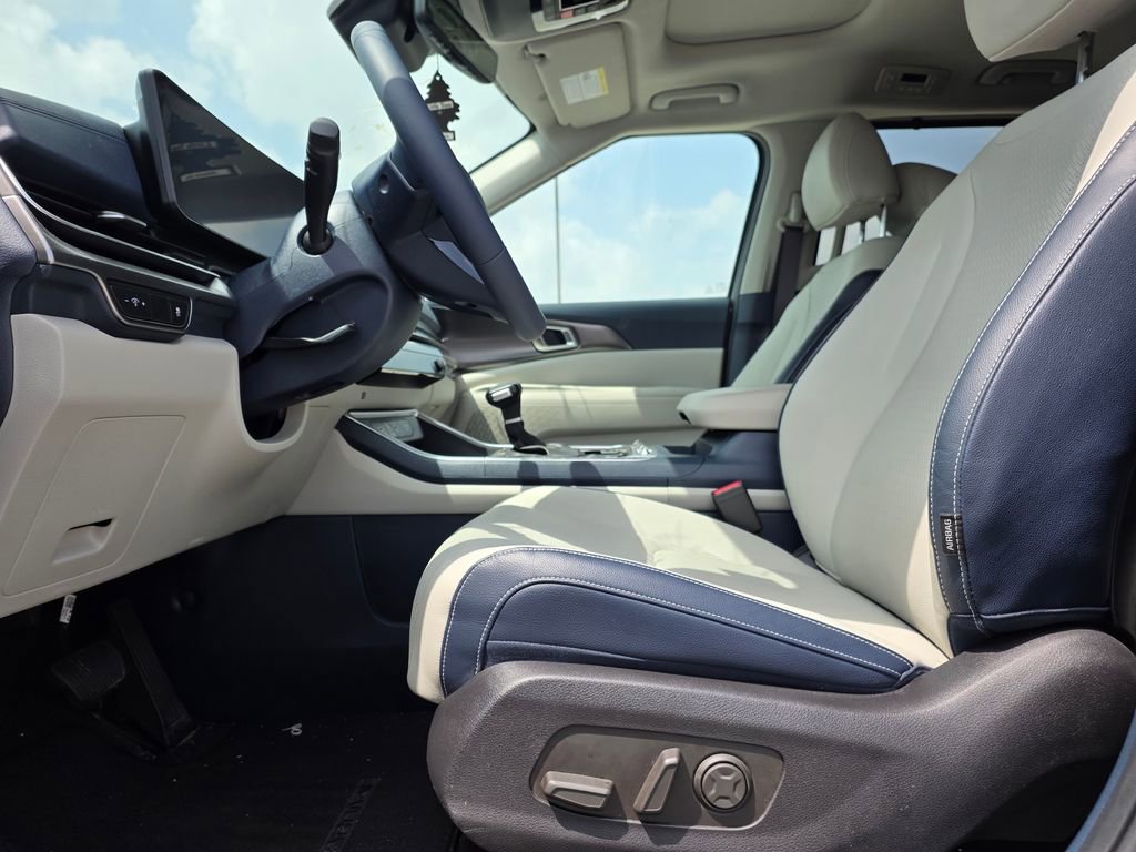 Used 2026 Kia Carnival SX Prestige FWD image 11