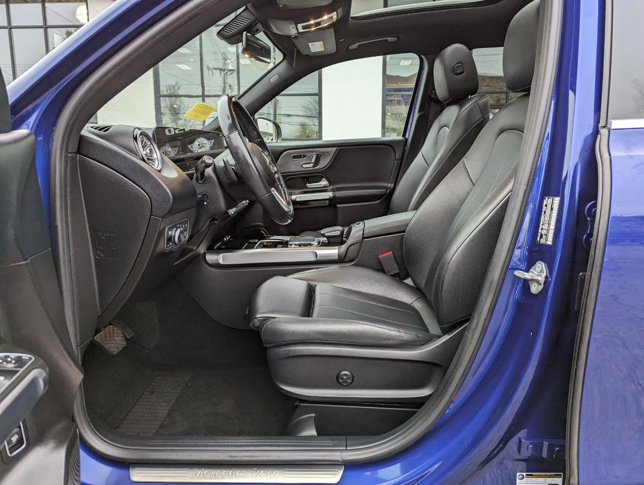 Used 2020 Mercedes-Benz GLB 250 4MATIC image 13