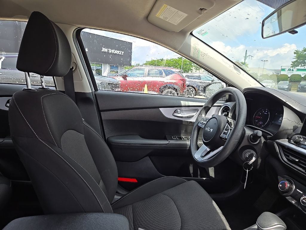 Certified 2024 Kia Forte LXS FWD image 32