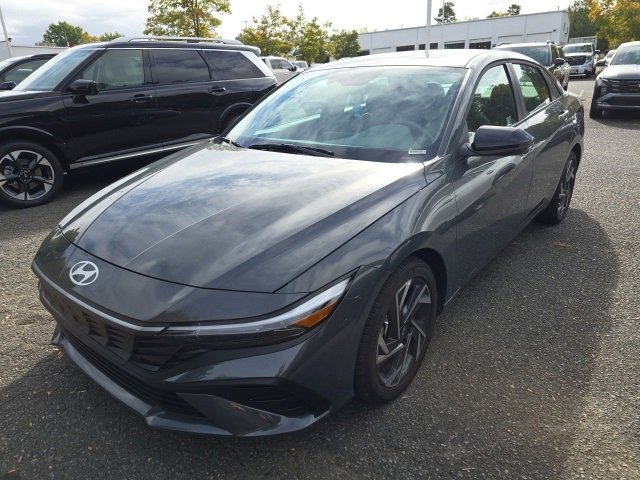 Certified 2025 Hyundai Elantra Sport