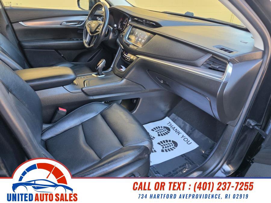 Used 2017 Cadillac XT5 Luxury w/ Driver Awareness Package image 13