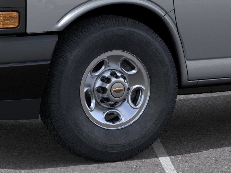 New 2026 Chevrolet Express 3500 RWD image 9