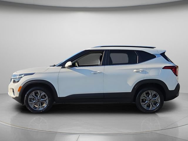 Used 2024 Kia Seltos S AWD/4WD image 3